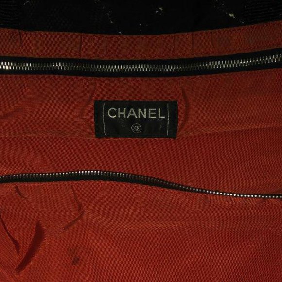 Gorgeous CHANEL Black Shoulder bag, Travel Line - Picture 5 of 8